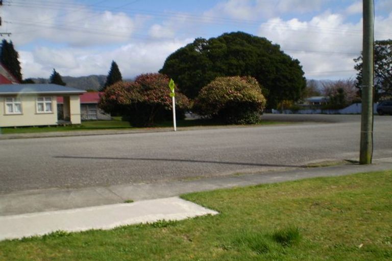 Photo of property in 51 Bridge Street, Reefton, 7830