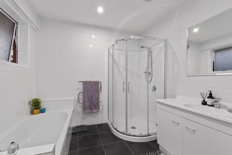 Photo of property in 25 Anich Road, Massey, Auckland, 0614