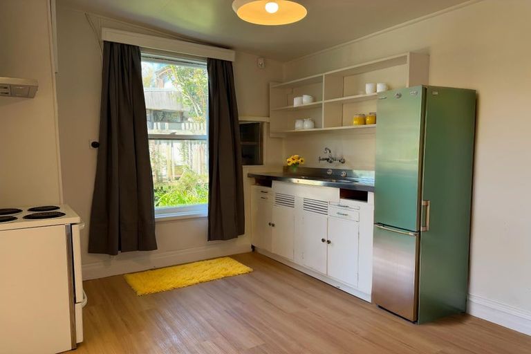 Photo of property in 29 Raukawa Street, Stokes Valley, Lower Hutt, 5019