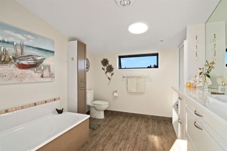 Photo of property in 10 Claire Place, Motueka, 7120