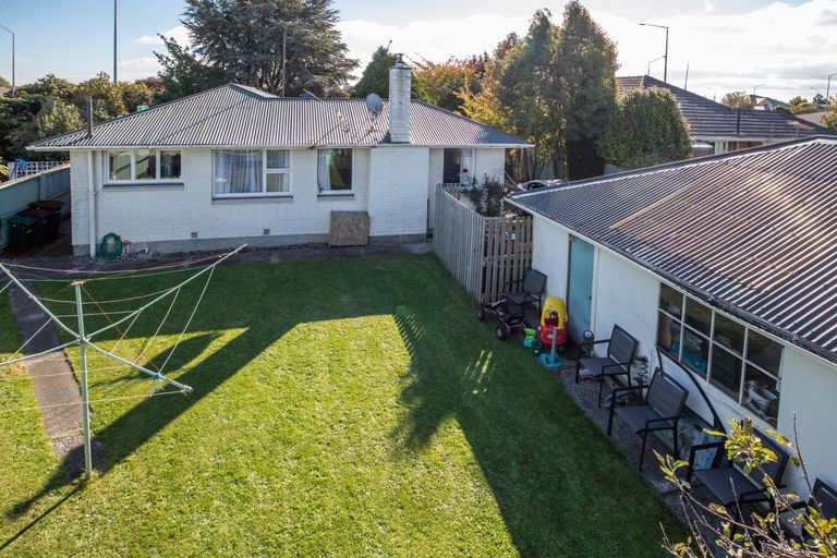 Photo of property in 11 Masham Road, Broomfield, Christchurch, 8042