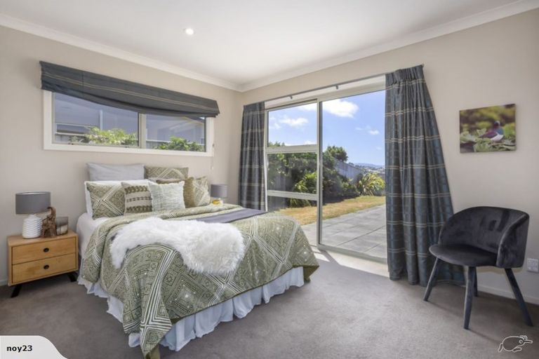 Photo of property in 94 Te Puia Drive, Aotea, Porirua, 5024