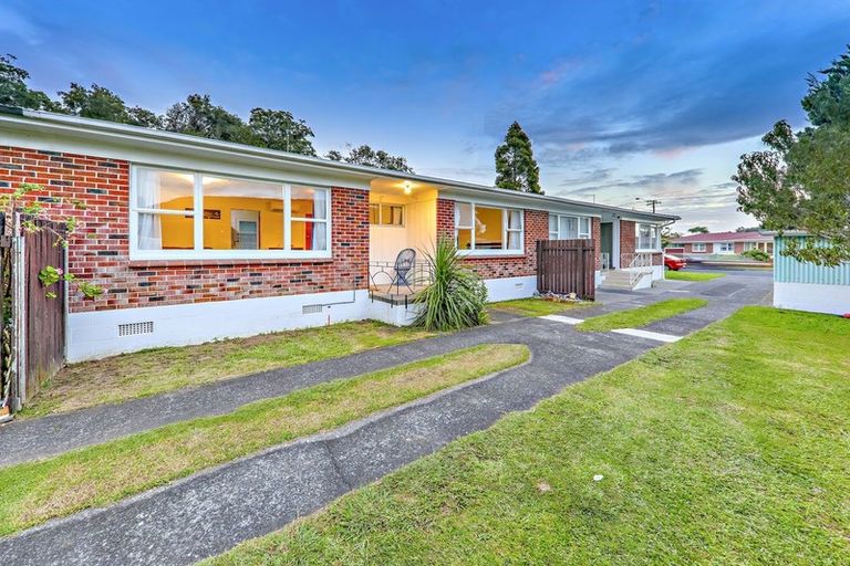 Photo of property in 2/27 Shirley Avenue, Papakura, 2110