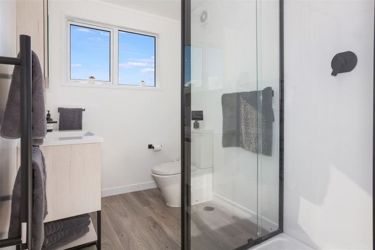 Photo of property in 19 Mercury Way, Whitby, Porirua, 5024