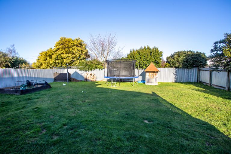 Photo of property in 15 Lincoln Road, Carterton, 5713