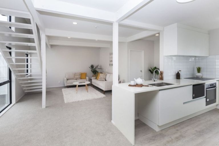 Photo of property in 4/140 Office Road, Merivale, Christchurch, 8014