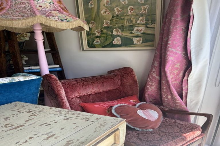 Photo of property in 1 Simeon Quay, Lyttelton, 8082