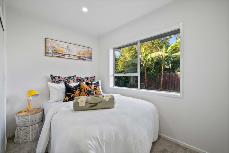 Photo of property in 2/24 Waimana Road, Conifer Grove, Takanini, 2112