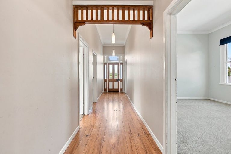Photo of property in 19 Carey Street, Waitara, 4320