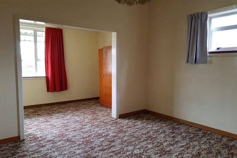 Photo of property in 10 Raymond Street, West End, Timaru, 7910