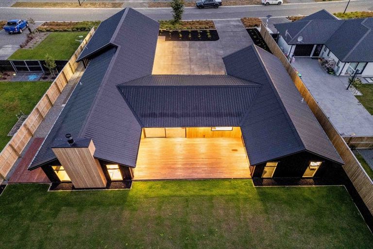 Photo of property in 35 Ridgeland Way, West Melton, 7618