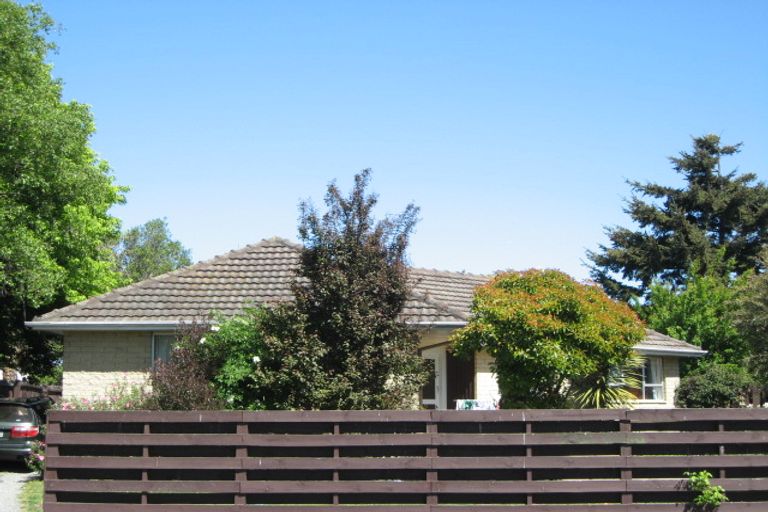Photo of property in 23 Jenkins Avenue, Redwood, Christchurch, 8051