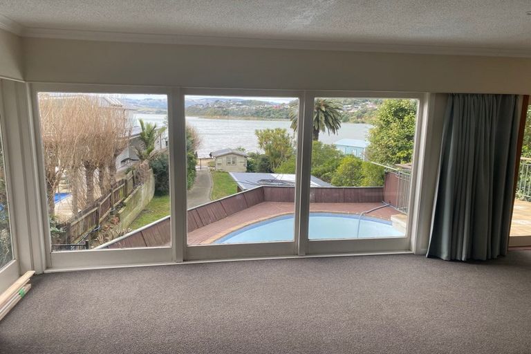 Photo of property in 4 Seaview Road, Paremata, Porirua, 5024