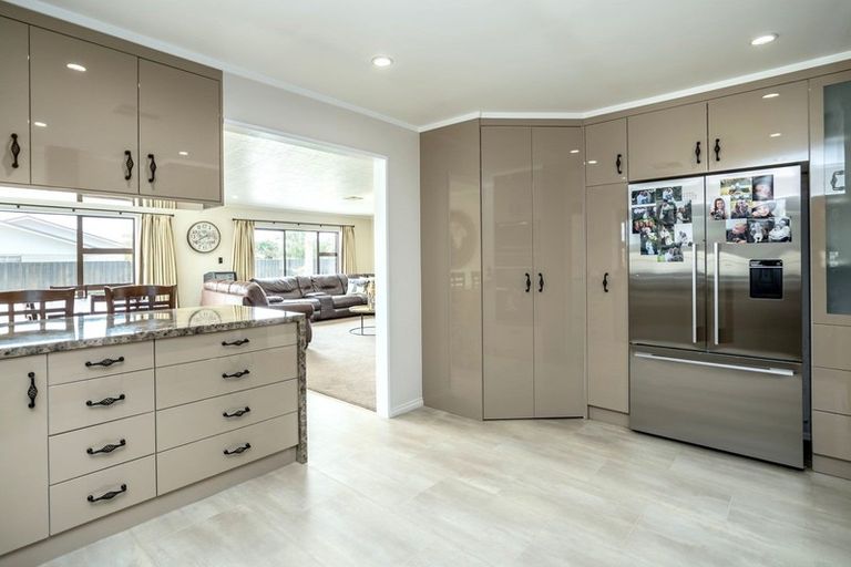 Photo of property in 30 Huxley Street, Pahiatua, 4910