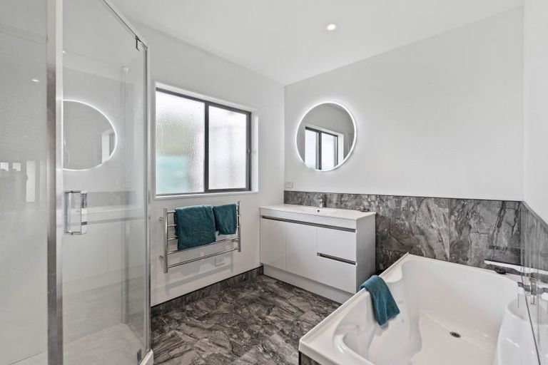 Photo of property in 44 Bermuda Place, One Tree Point, 0118