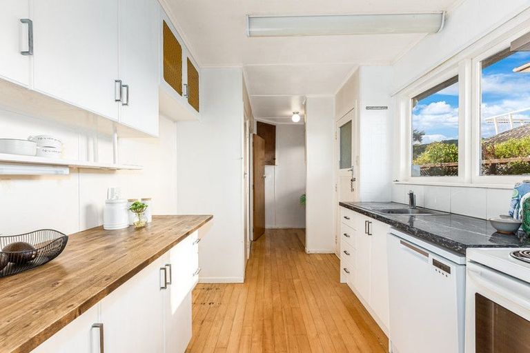 Photo of property in 30 Karamu Crescent, Wainuiomata, Lower Hutt, 5014