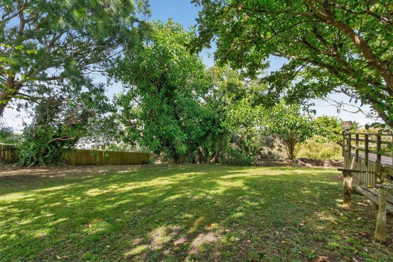 Photo of property in 49 Petley Road, Paparoa, 0571