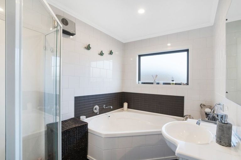 Photo of property in 5 Hunt Place, Albert Town, Wanaka, 9305