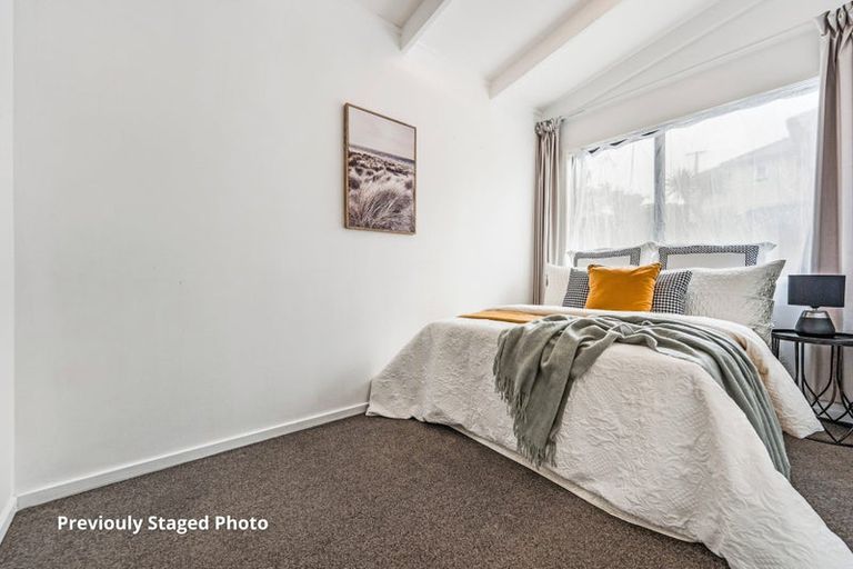 Photo of property in 2/104 Ocean View Road, Northcote, Auckland, 0627