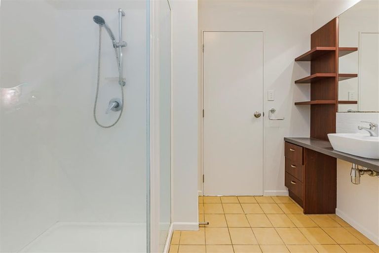 Photo of property in 55/21 Armoy Drive, East Tamaki, Auckland, 2016