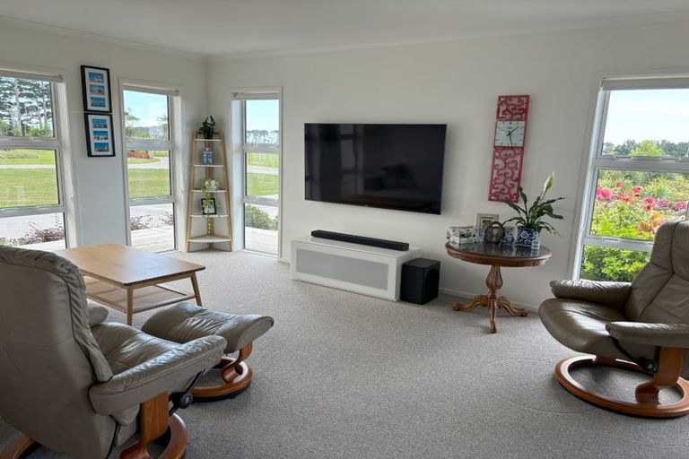 Photo of property in 60 Turangi Road, Motunui, Waitara, 4383