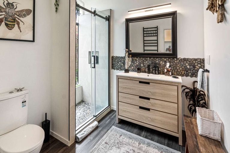 Photo of property in 2 Exeter Place, Tihiotonga, Rotorua, 3015