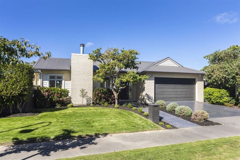 Photo of property in 14 Watermill Boulevard, Northwood, Christchurch, 8051