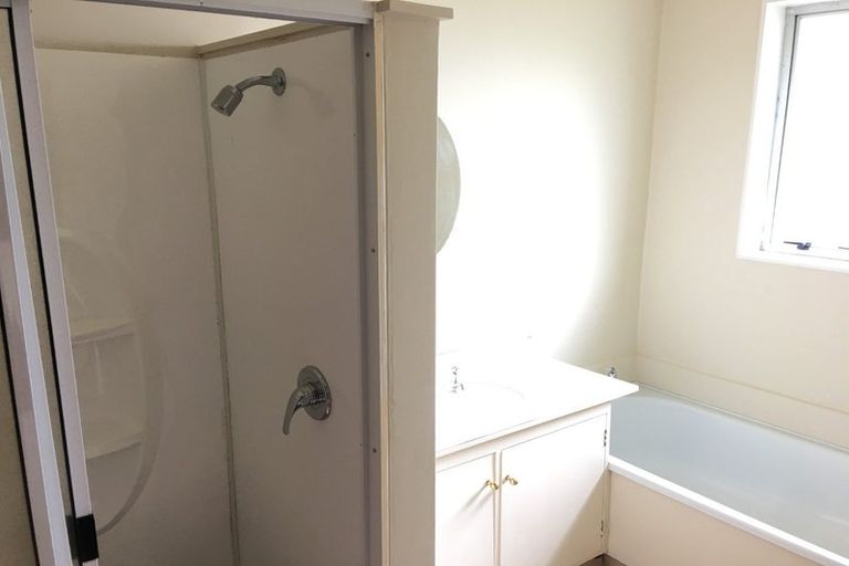 Photo of property in 2/66 Elizabeth Street, Riccarton, Christchurch, 8041