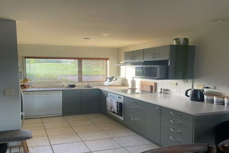 Photo of property in 29 Spalding Rise, Golflands, Auckland, 2013