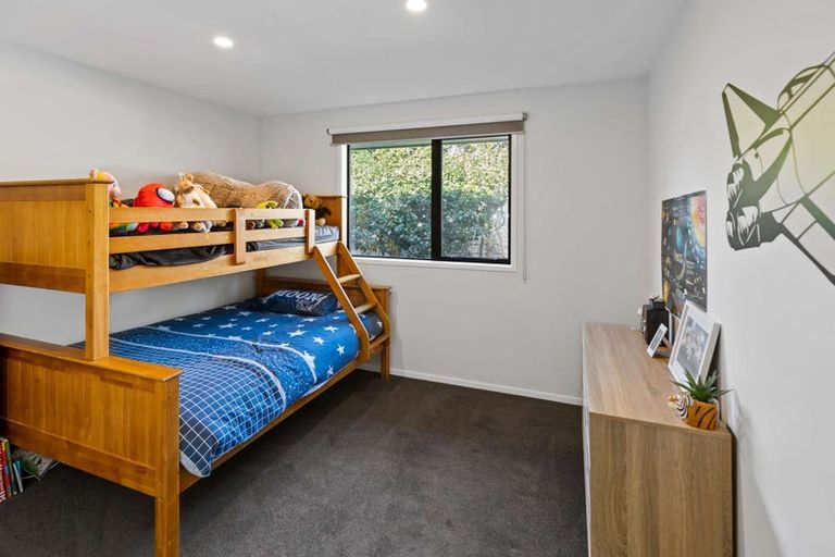 Photo of property in 136b Seaview Road, Westown, New Plymouth, 4310