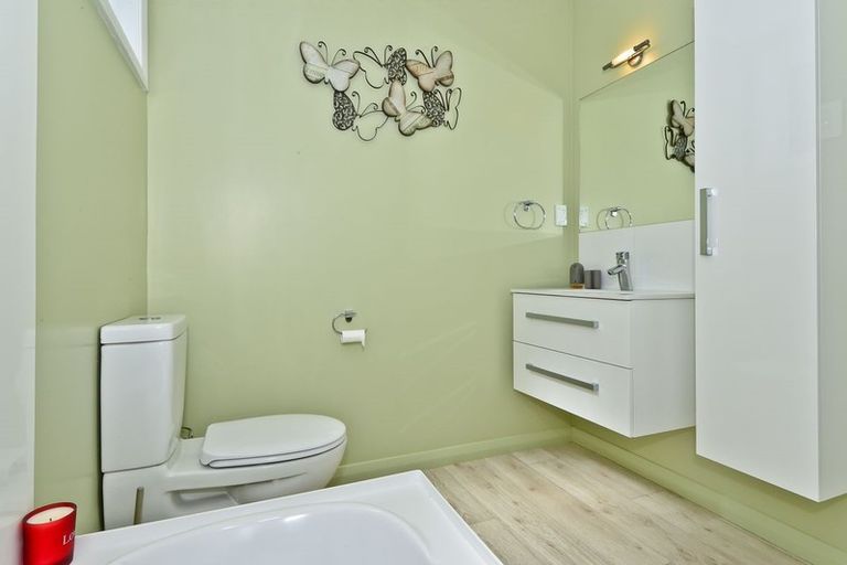 Photo of property in 30 Jellicoe Avenue, Tuakau, 2121