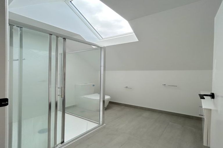 Photo of property in 4/892 High Street, Avalon, Lower Hutt, 5011