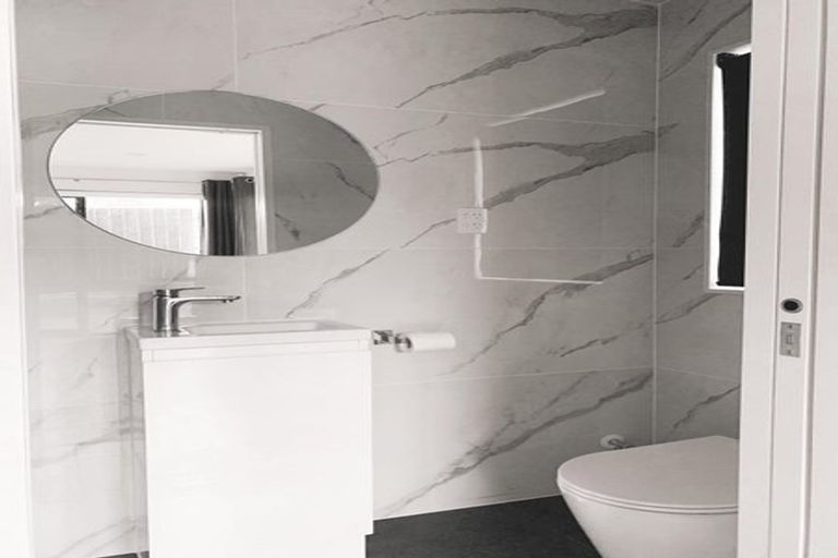 Photo of property in 10a Kelkirk Street, Kelston, Auckland, 0602