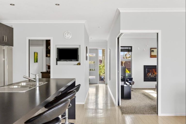 Photo of property in 12 Carnation Court, Cambridge, 3434