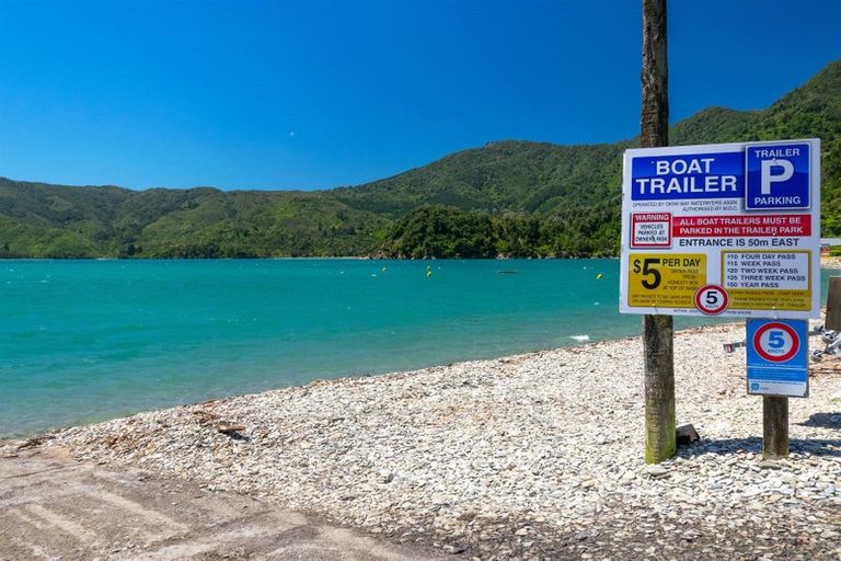 Photo of property in 2 Renata Road, Okiwi Bay, 7193