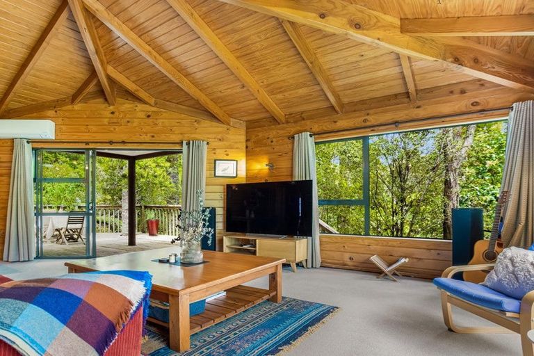 Photo of property in 73e Konini Road, Titirangi, Auckland, 0604