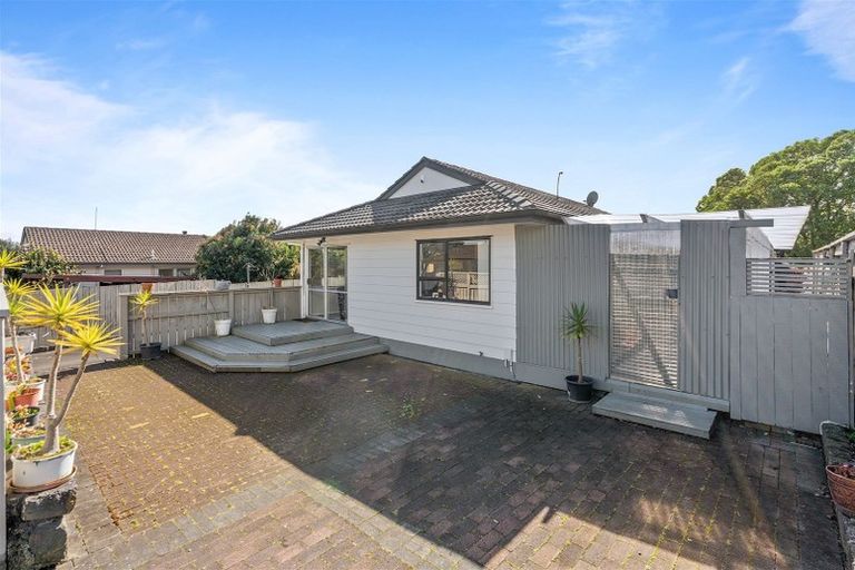 Photo of property in 13 Kopu Place, Clendon Park, Auckland, 2103