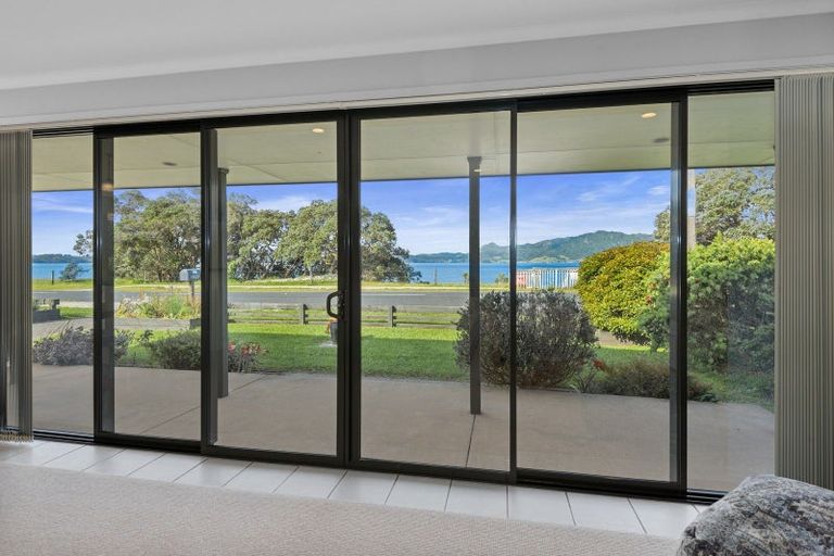 Photo of property in 209a One Tree Point Road, One Tree Point, 0118