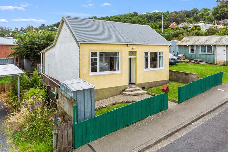 Photo of property in 11 Catherine Street, Caversham, Dunedin, 9012