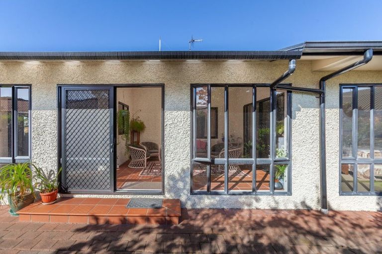 Photo of property in 6 Bishops Close, Greenmeadows, Napier, 4112