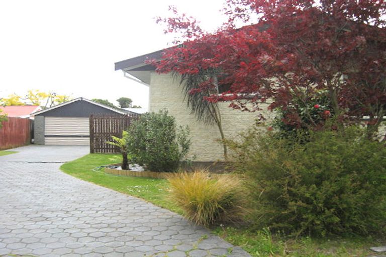 Photo of property in 3 Bulman Place, Casebrook, Christchurch, 8051