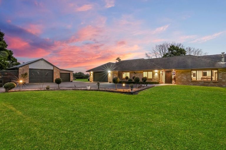 Photo of property in 89 Burnside Road, Ardmore, Papakura, 2582