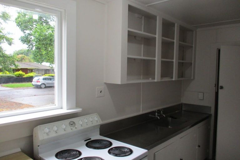 Photo of property in 8 Rolleston Street, Hokowhitu, Palmerston North, 4410