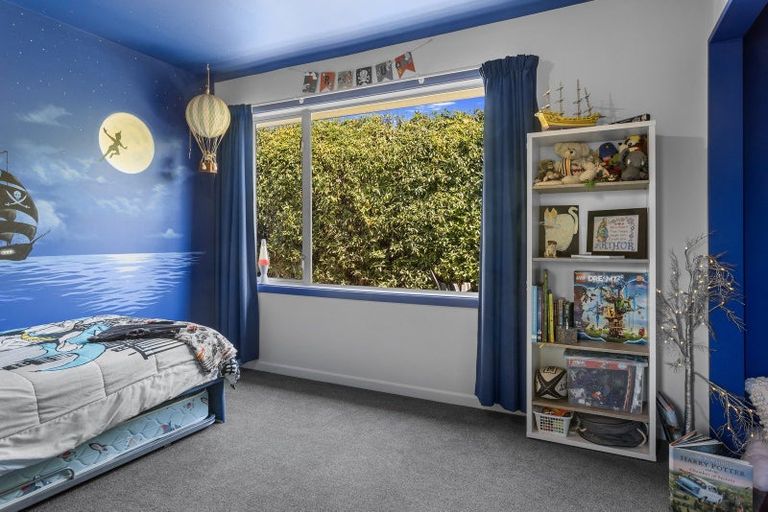 Photo of property in 232 Lake Terrace Road, Shirley, Christchurch, 8061