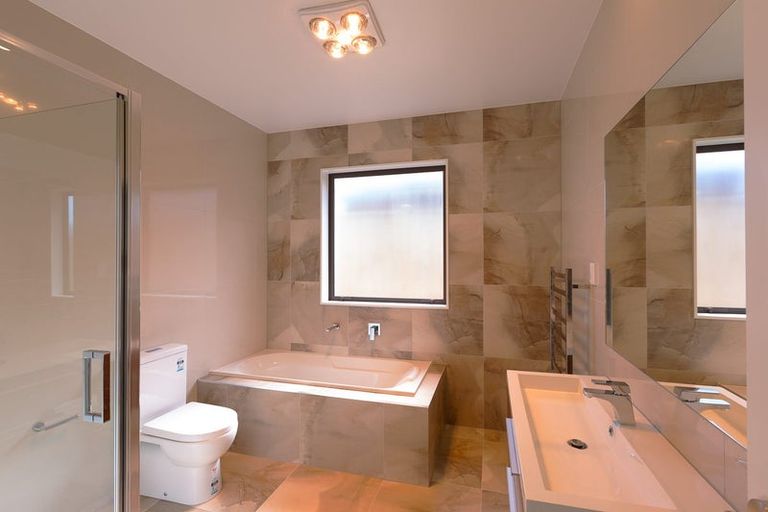 Photo of property in 15 Jessie Rise, Riverhead, 0820