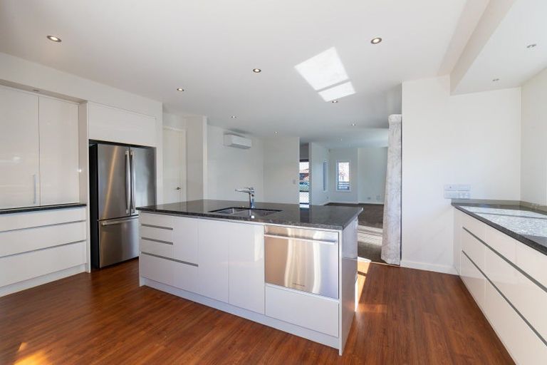 Photo of property in 11a Avenue Road, Greenmeadows, Napier, 4112