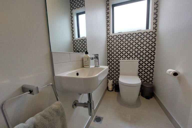 Photo of property in 74 Manarini Road, Westgate, Auckland, 0614