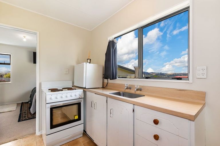 Photo of property in 17 Sombrero View, Ascot Park, Porirua, 5024