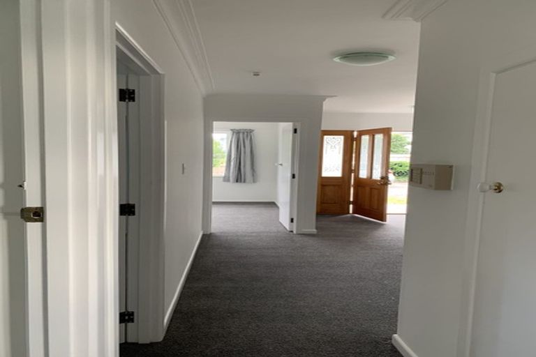 Photo of property in 3 Matapouri Road, Mangere Bridge, Auckland, 2022