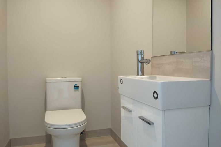 Photo of property in 4 Whakato Avenue, Kumeu, 0810